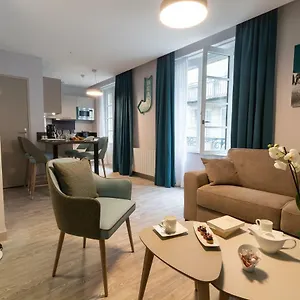 Des Marins Aparthotel